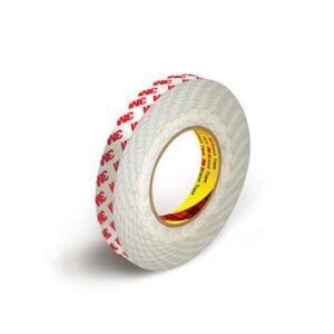 Nastro biadesivo  ad alte prestazioni 3M GPT020P (ex 9088) 5 mm x 50 m x 0,21 mm con liner carta con logo 3M