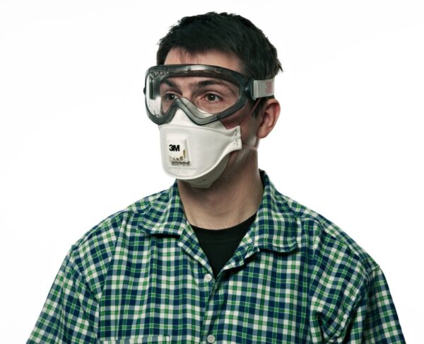 Maschera respiratore 3M 9332 con valvola FFP3 per proteggere da polveri e fumi tossici kit 10 pezzi - immagine 3