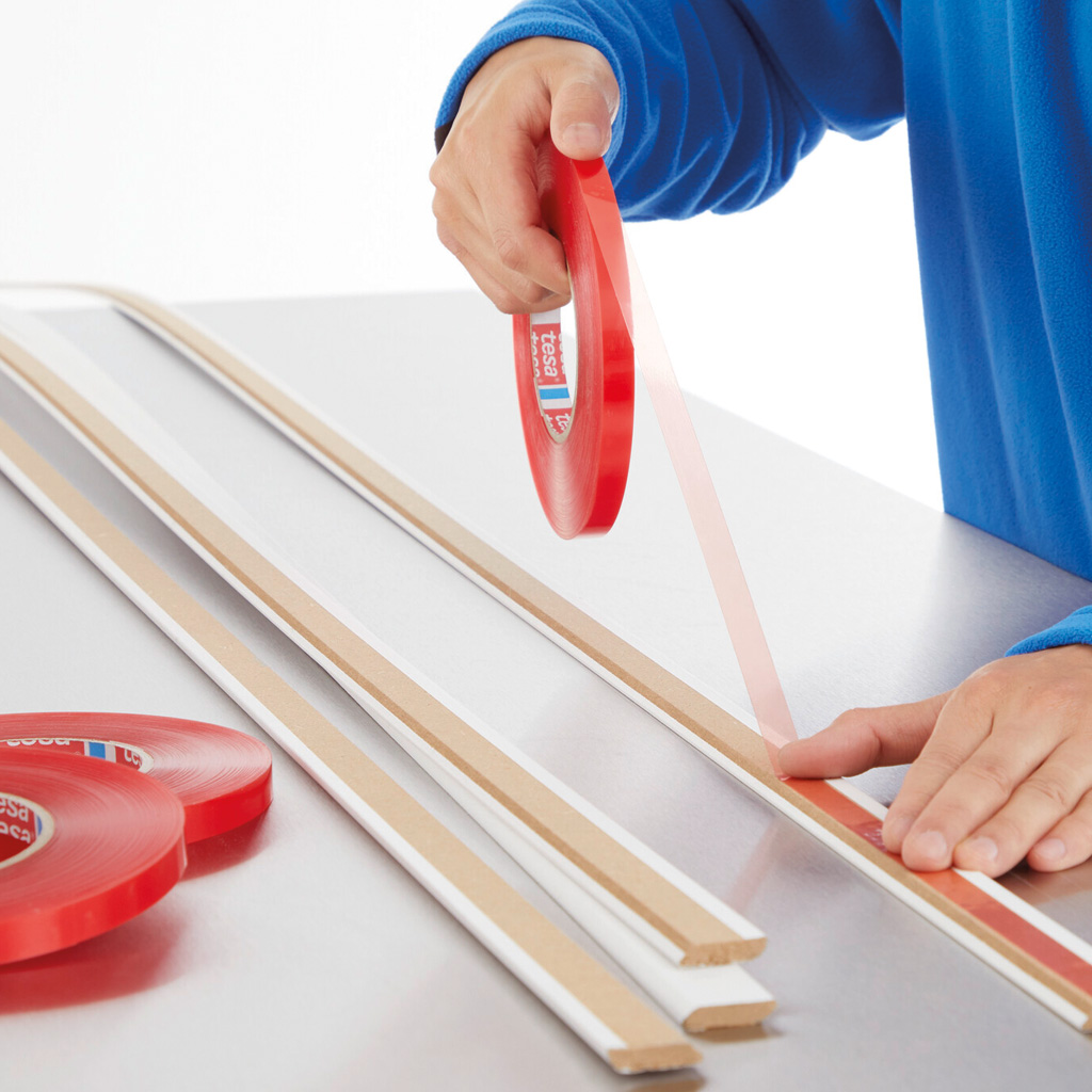 tesa 4965 nastro ad alte prestazioni formato mm 9 x 50 m spessore 0,20 mm trasparente liner filmico rosso 2 tesa 4965 nastro ad alte prestazioni formato mm 9 x 50 m spessore 0,20 mm trasparente liner filmico rosso - immagine 2